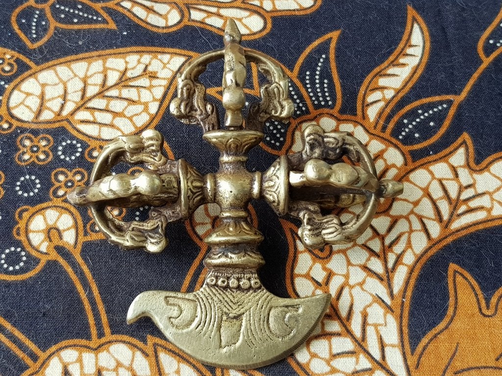 Mooie antieke Oosterse ceremoniële Dorje van brons 10 cm.