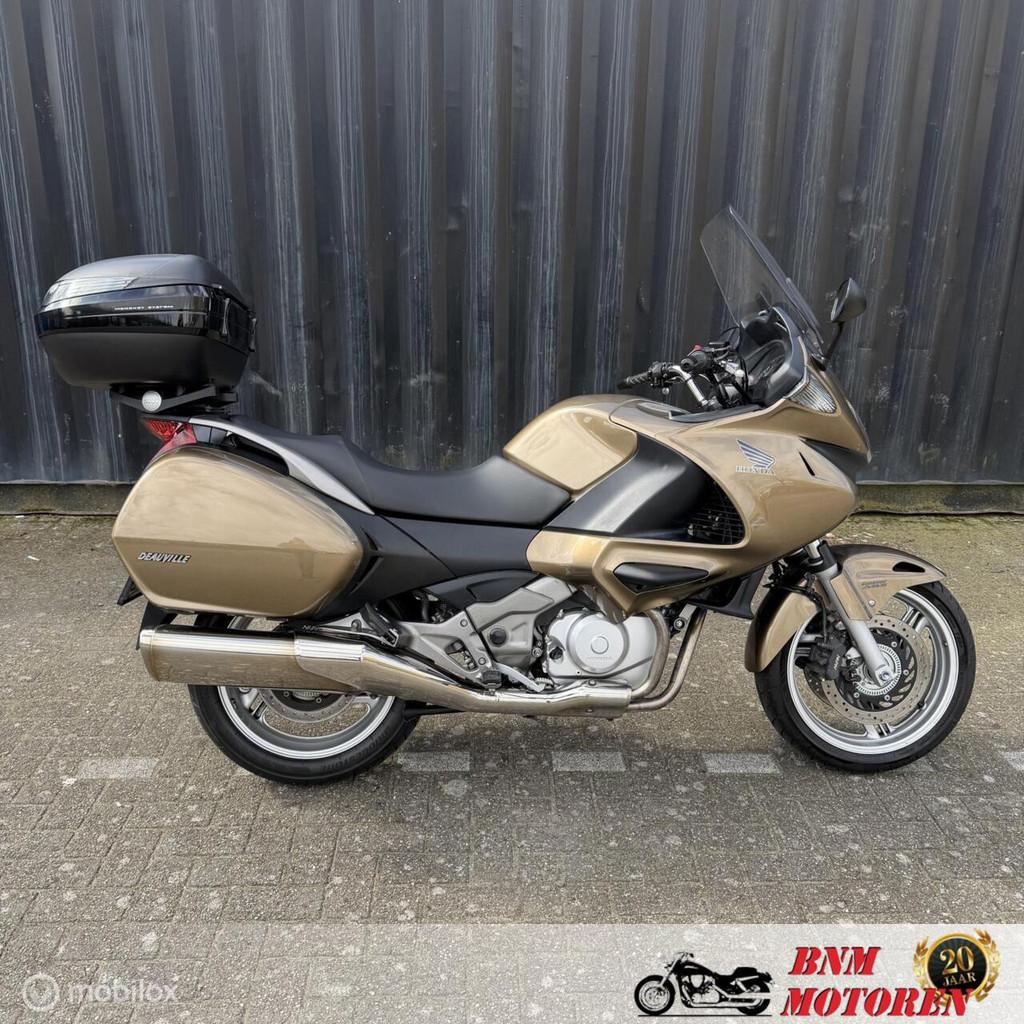 Honda NT 700 Deauville, Motoren, Motoren | Honda, Bedrijf, Toermotor, meer dan 35 kW, ABS