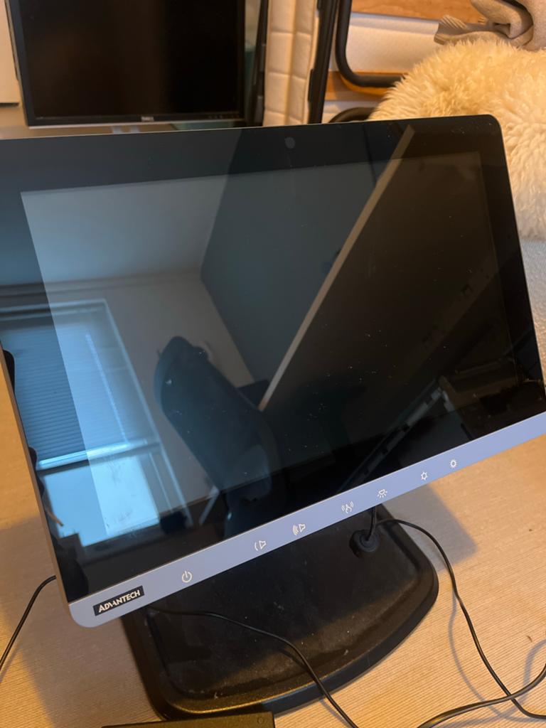 Advantech Touchscreen PC met Camera, Computers en Software, Monitoren, Ophalen, Touchscreen, Zo goed als nieuw, Overige typen