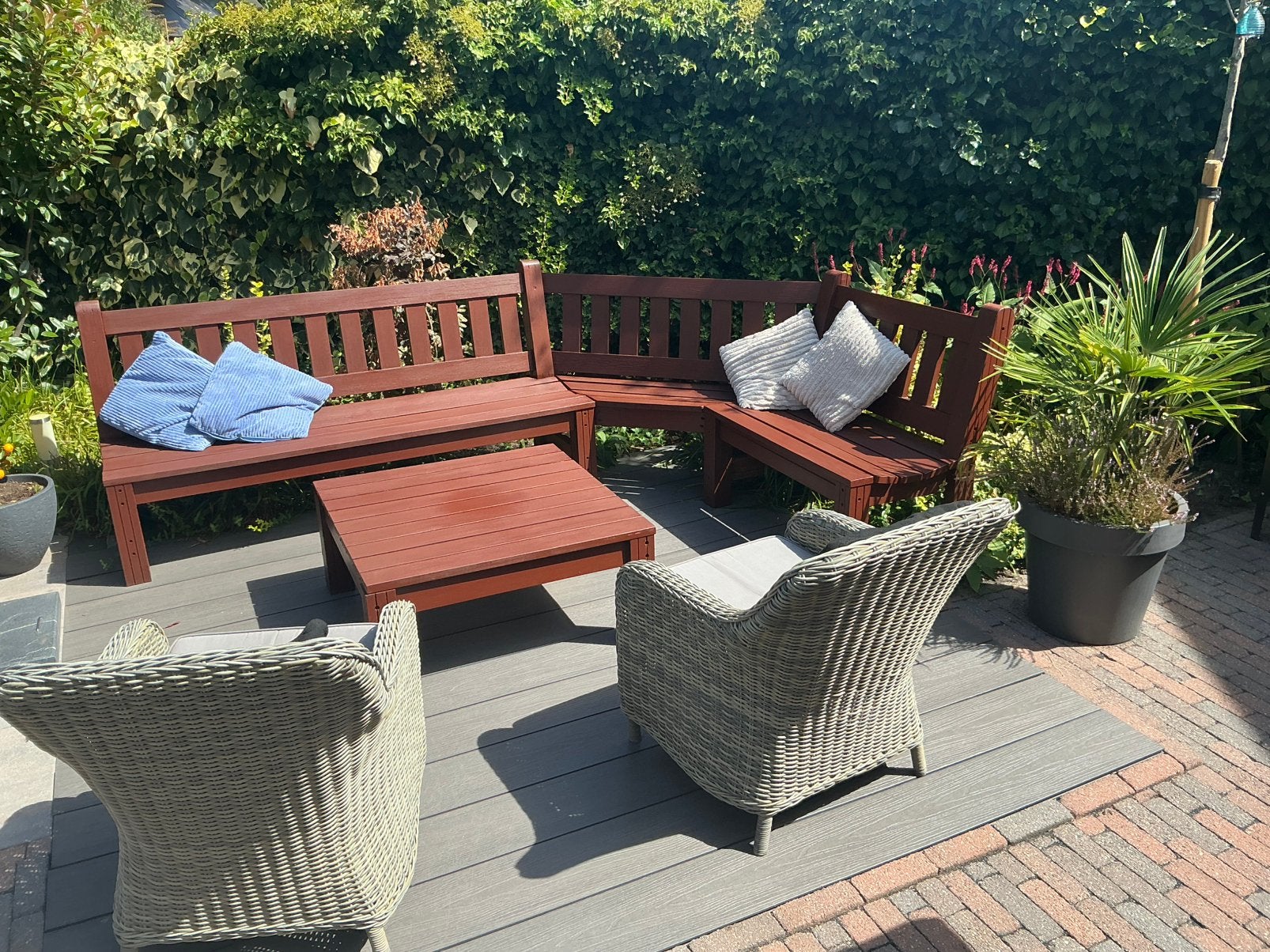 Hardhouten loungeset (hoekbank) met tafel, Tuin en Terras, Tuinsets en Loungesets, Ophalen, 5 zitplaatsen, Gebruikt, Hardhout
