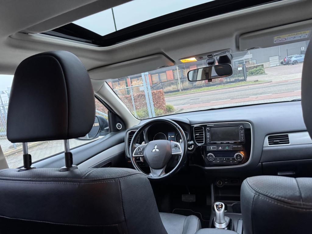 Mitsubishi Outlander 2.0 PHEV instyle, 4 cilinders, Blauw, Vierwielaandrijving, Hybride Elektrisch/Benzine