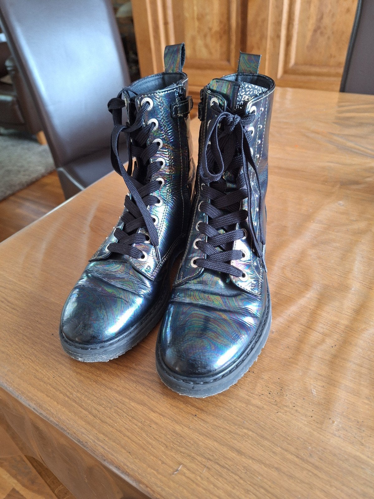 Leuke meiden schoen maat 37 Develab, Kleding | Dames, Schoenen, Ophalen of Verzenden, Zo goed als nieuw, Sneakers of Gympen