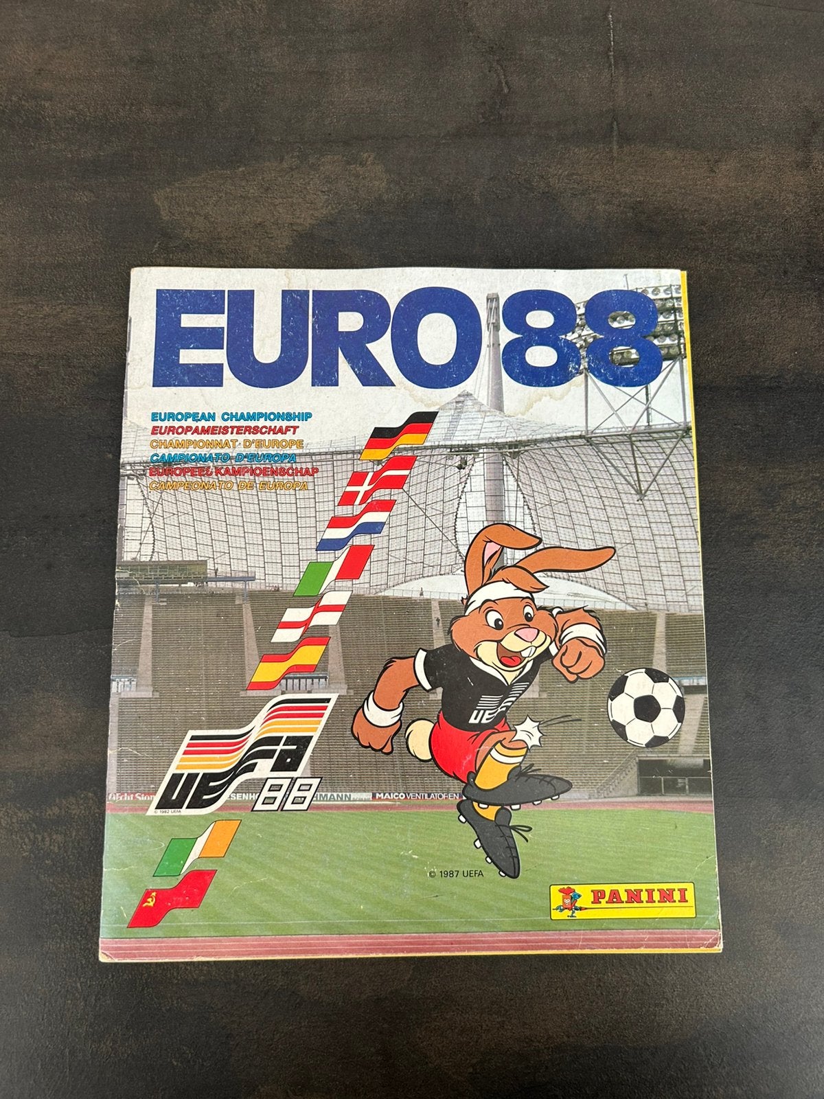 Boek panini euro 88 empty leeg album voetball foot, Ophalen of Verzenden, Zo goed als nieuw, Buitenlandse clubs, Boek of Tijdschrift