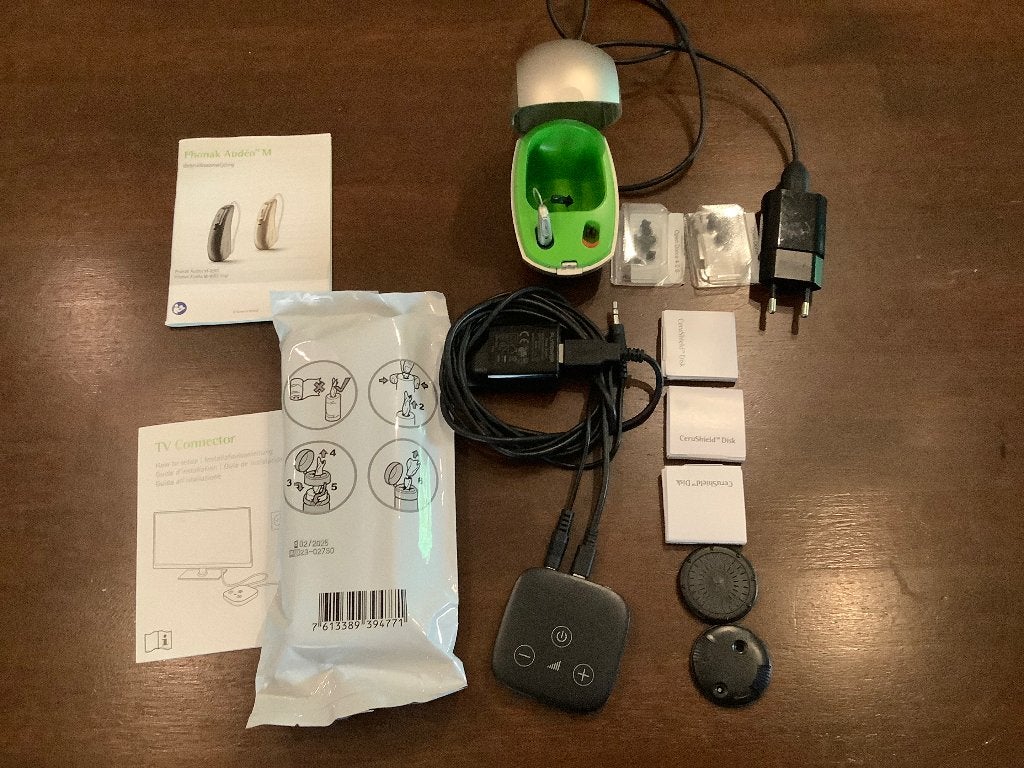 Linker gehoorapparaat Phonak Audeo M + aanverwante artikelen, Ophalen, Zo goed als nieuw