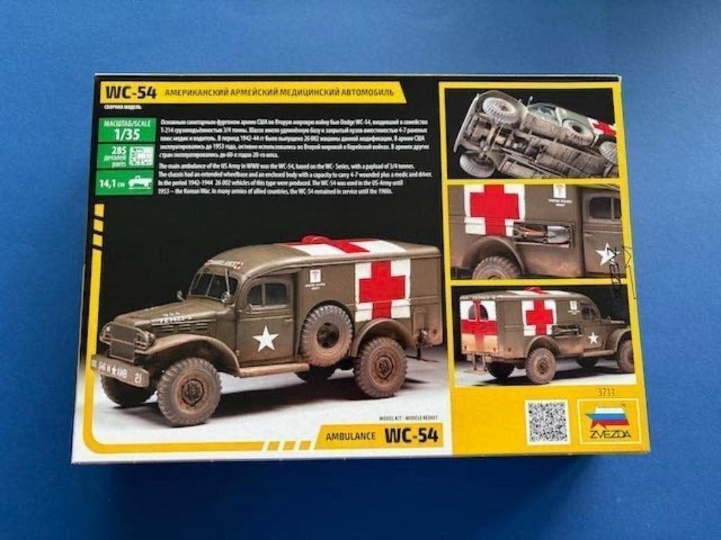 Zvezda	3711	Dodge WC-54 Ambulance	1/35, Overige merken, Auto, Verzenden, 1:32 tot 1:50
