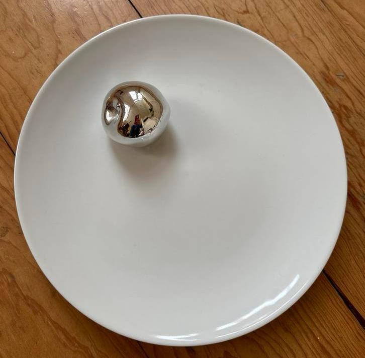 Pols potten bord met zilveren appel, Ophalen, Gebruikt, Porselein of Keramiek, Schaal