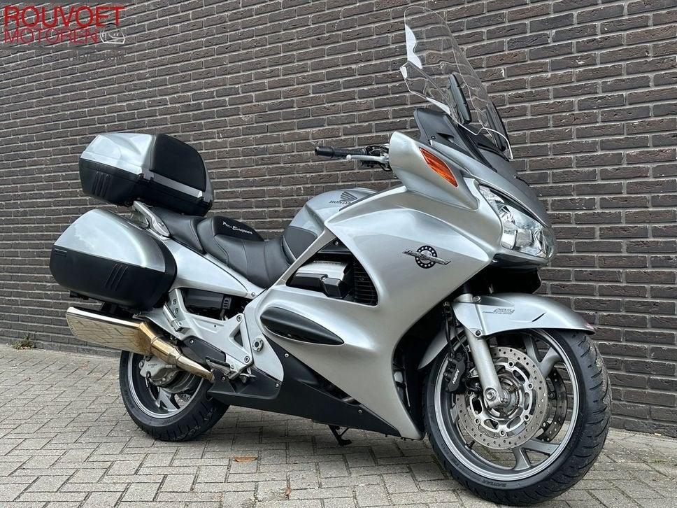HONDA ST 1300 PAN EUROPEAN ABS ST1300 S T 1300, HONDA, 4 cilinders, Motorrijbewijs A, Bedrijf