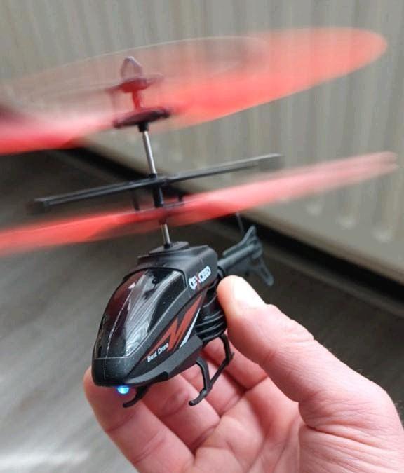 Nieuwe Helikopter Drone met Handgebaar Besturing, Ophalen of Verzenden, Nieuw, Overige typen