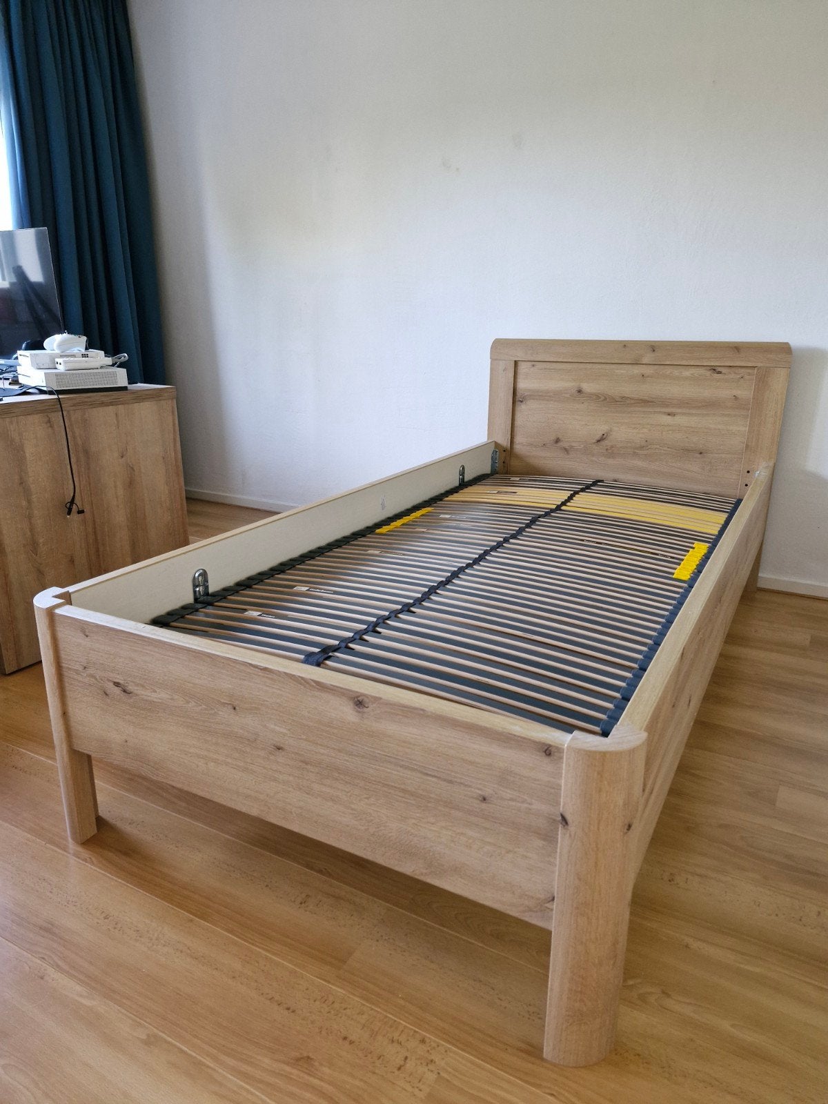 Zo goed als nieuw eenpersoonsbed 100x210 cm, Huis en Inrichting, Ophalen, 100 cm, Eenpersoons, 210 cm