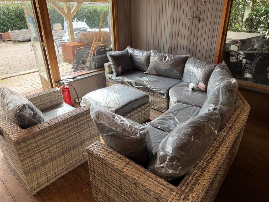 Mooie grote loungeset / hoekbank met grote stoel en hocker, Nieuw, Ophalen of Verzenden, Loungeset, Wicker
