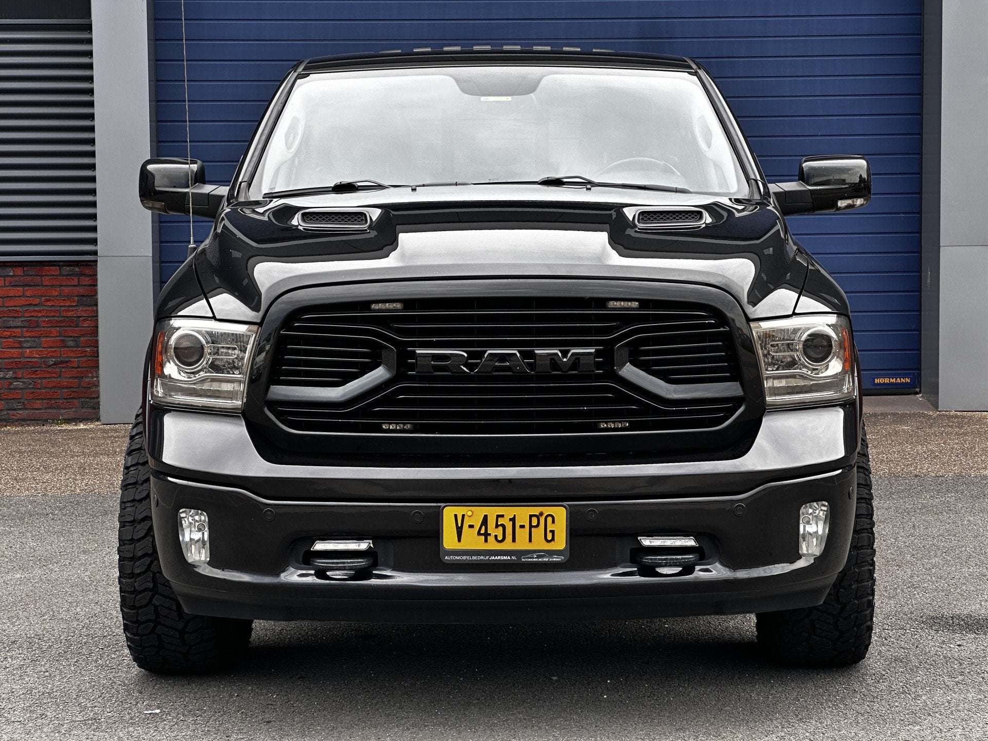 Dodge Ram 1500 5.7 V8 4x4 Crew Cab 5'7 Laramie/ 3500KG Trekg, Auto's, Dodge, Automaat, Gebruikt, 5654 cc, Lichtsensor