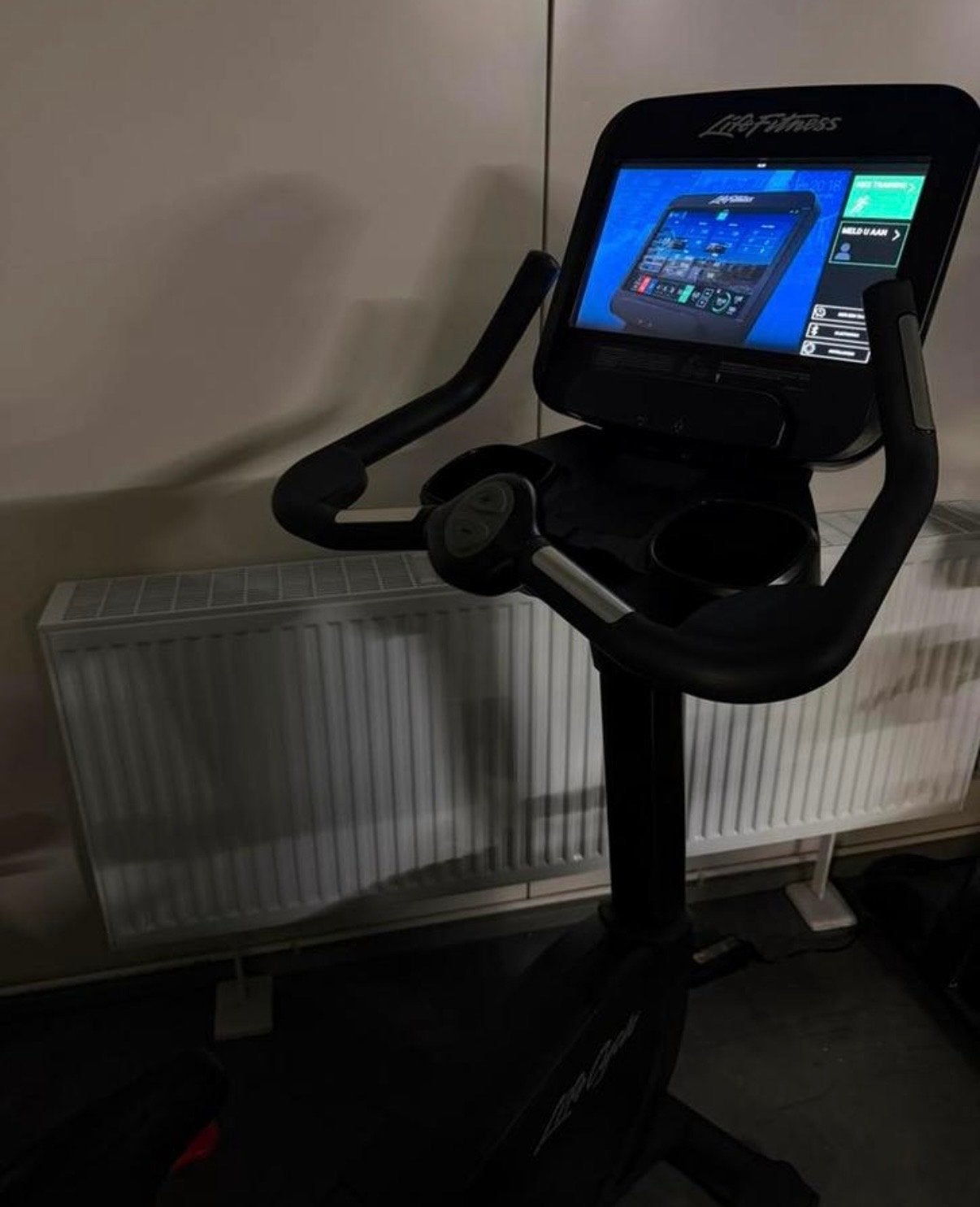 Life Fitness Discover SE3HD Upright Bike Hometrainer, Ophalen, Zo goed als nieuw, Benen, Overige typen