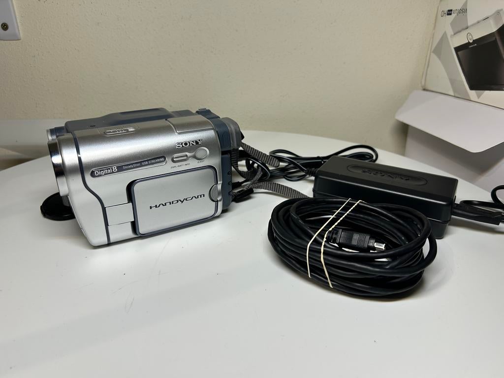 Sony Handycam DCR-TRV255E Digital 8 videocamera, Gebruikt, 20x of meer, Ophalen of Verzenden, Sony