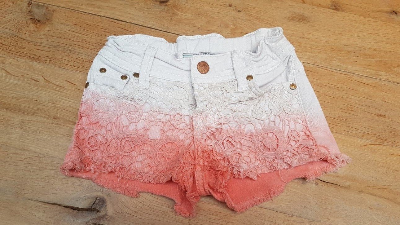 Vingino korte broek maat 5/110 in goede staat, Kinderen en Baby's, Kinderkleding | Maat 110, Ophalen of Verzenden, Gebruikt, Vingino