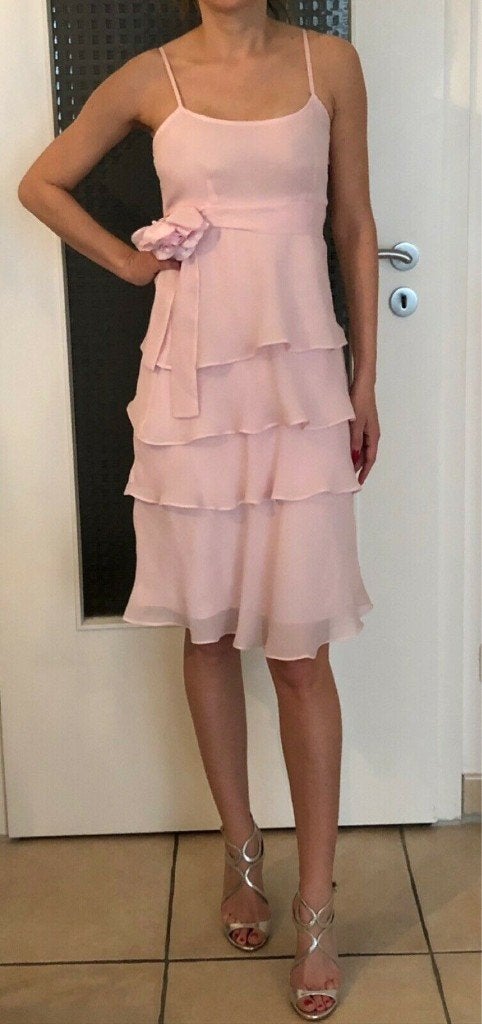Een feestelijke cocktailjurk mt 34 - Nieuw, Kleding | Dames, Nieuw, Ophalen of Verzenden, Roze, Maat 34 (XS) of kleiner