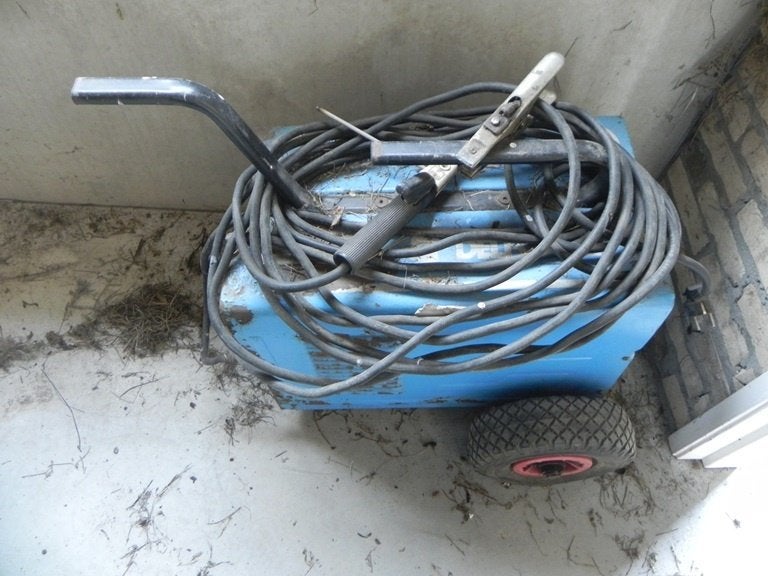 Lasapparaat 220 en 380V, Ophalen, Gebruikt, 150 tot 250 ampère, Elektroden