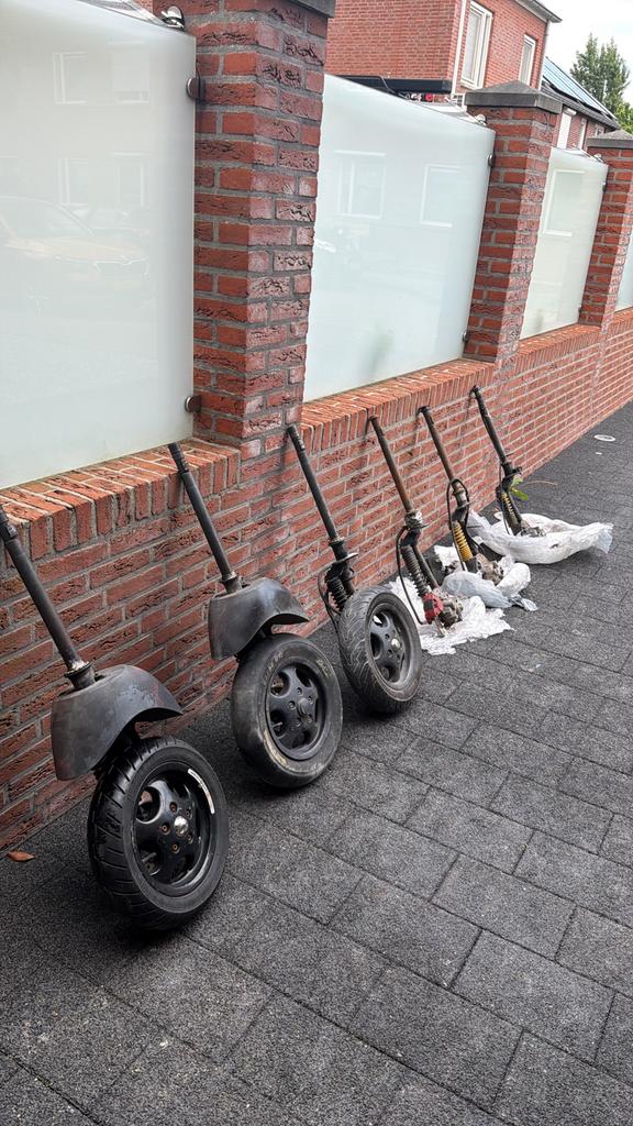 Piaggio zip sp vork orgineel 6 stuks, Ophalen, Nieuw