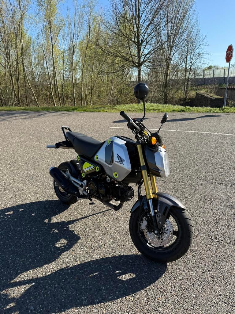 Honda Grom 2021 (stunt), Motoren, Motoren | Honda, Occasion, Particulier, 125 cc, 11 kW of minder