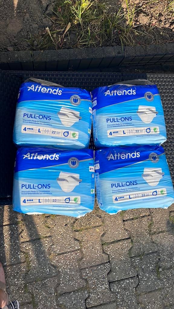 4 pakken attends pull-ons incontinentiemateriaal L - 22stuks, Ophalen, Nieuw