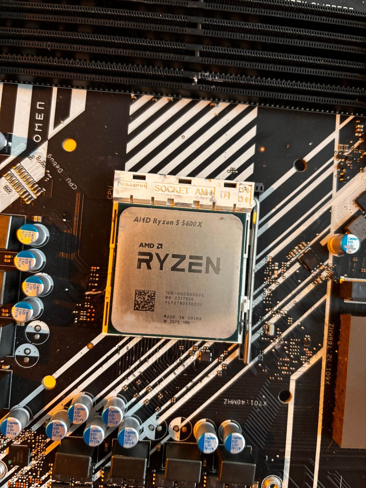 AMD Ryzen 5 5600X CPU met HP Omen Moederbord, Computers en Software, Ophalen, Zo goed als nieuw, 6-core, 4 Ghz of meer