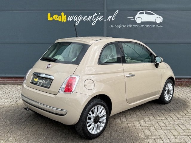 Fiat 500 1.2 Lounge Automaat *cappuccino *navi *nieuwstaat, Auto's, 1242 cc, 4 cilinders, 840 kg, 4 stoelen