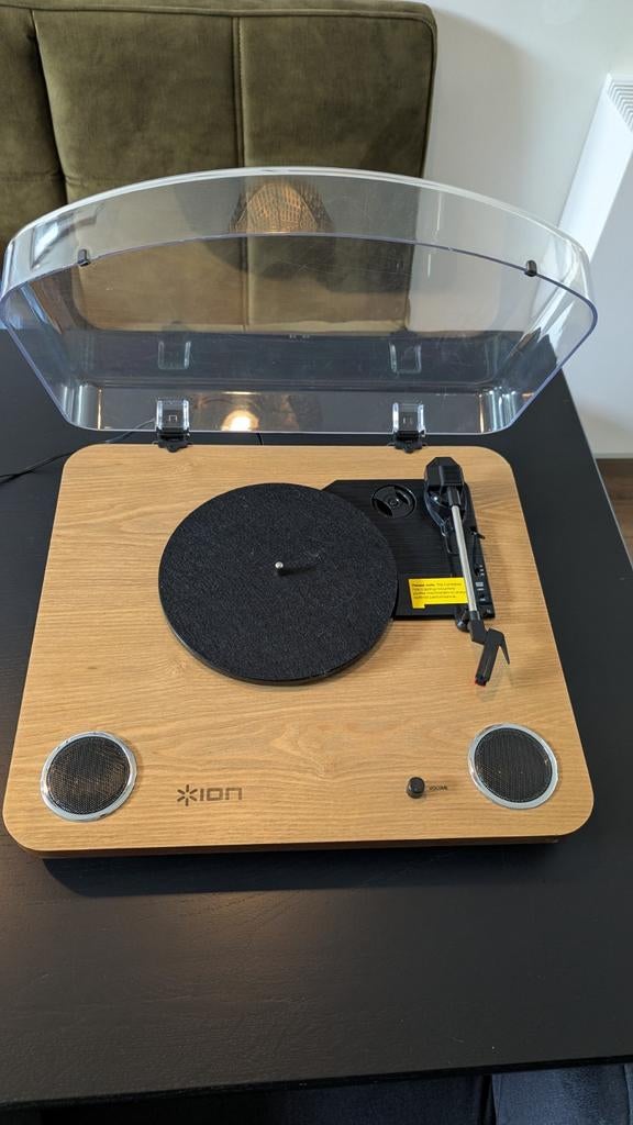ION Max LP Platenspeler – Houtlook – Met ingebouwde speakers, Ophalen, Zo goed als nieuw, Platenspeler, Overige merken