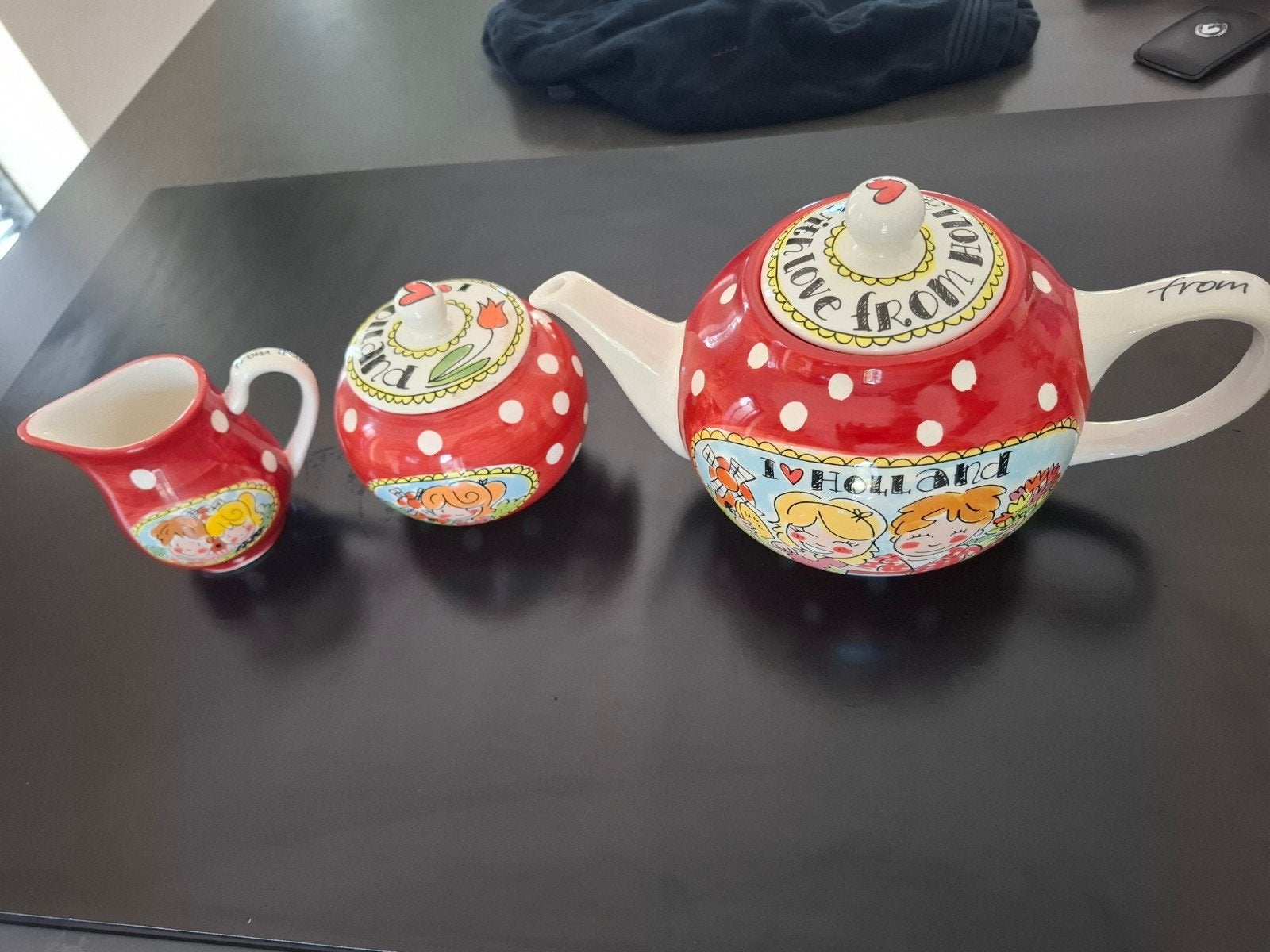 Blond Amsterdam bordjes, theepot, suikerpot en melkkannetje, Ophalen, Keramiek, Zo goed als nieuw, Theepot