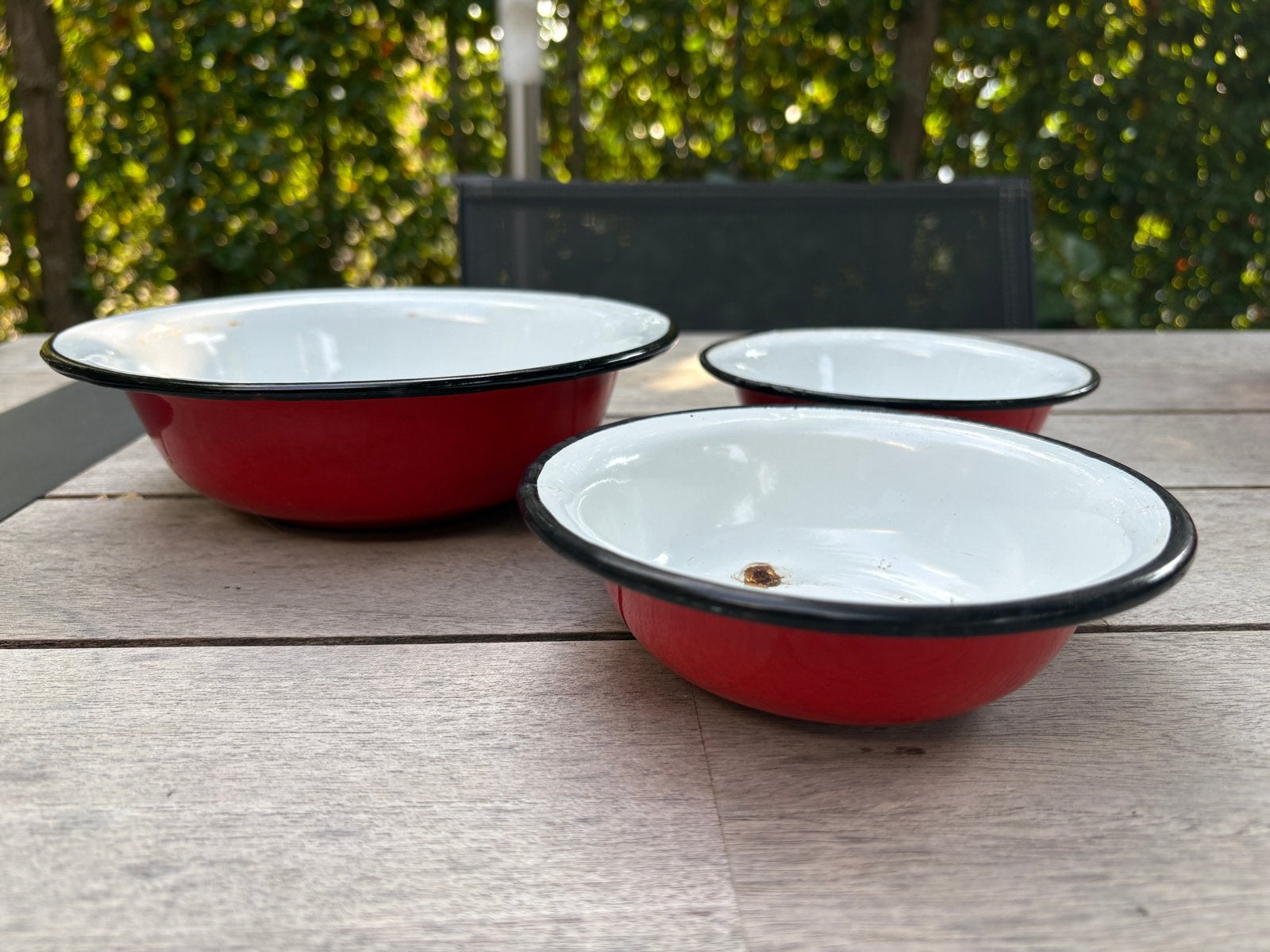 Set van 3 emaille kommen - rood/wit - 22, 20 en 16 cm, Ophalen of Verzenden