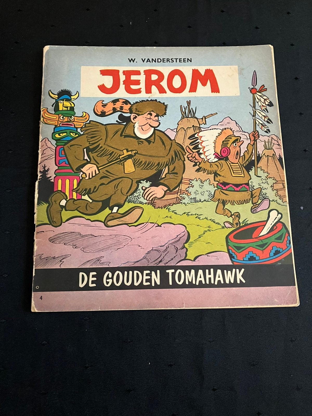 Jerom nr 4 - De gouden tomahawk - eerste druk 1963., Eén stripboek, Ophalen of Verzenden, Zo goed als nieuw