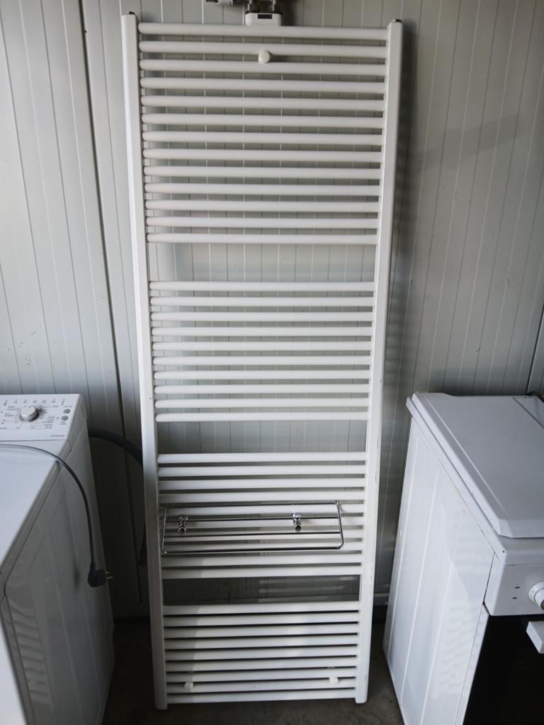 Radiator Tekoop, Ophalen, Zo goed als nieuw, Radiator, 30 tot 80 cm