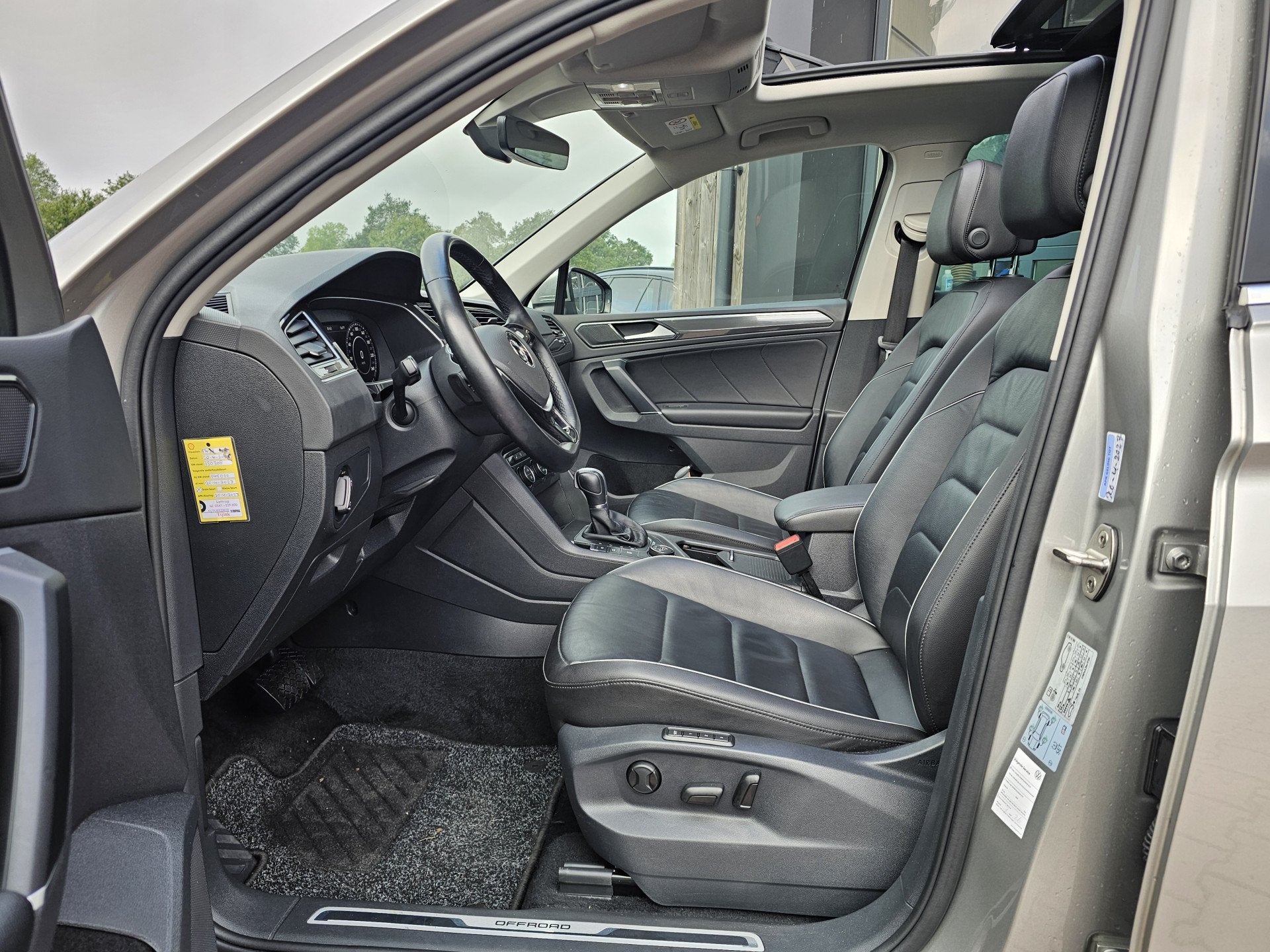 Volkswagen Tiguan 1.4 TSI 4MOTION Highline | Pano | Trekhaak, Gebruikt, 4 cilinders, Vierwielaandrijving, SUV of Terreinwagen