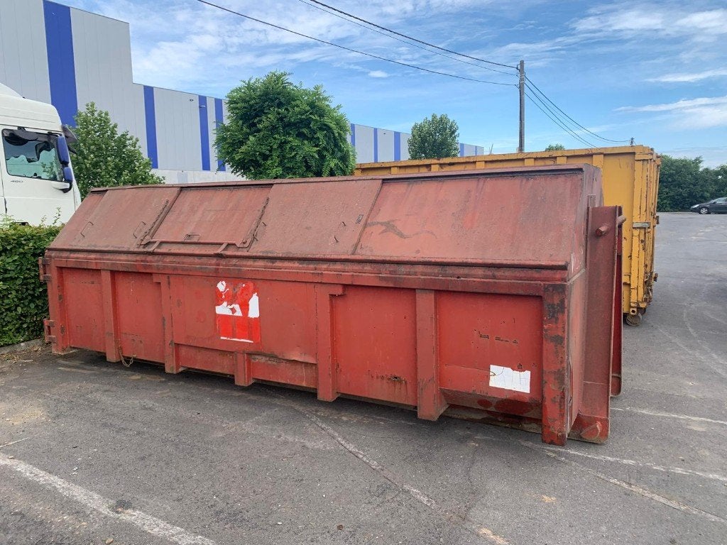 container 15M3 haakarm en poraal Nummer 7, Ophalen, Gebruikt