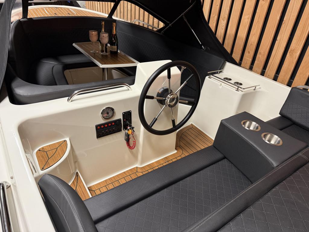 NwStaat! PRIMEUR 610 EXCLUSIVE '50PK HONDA' Bj21 55vaaruren!, Watersport en Boten, Sloepen, Tender, Primeur, Zonnedek, 6 m