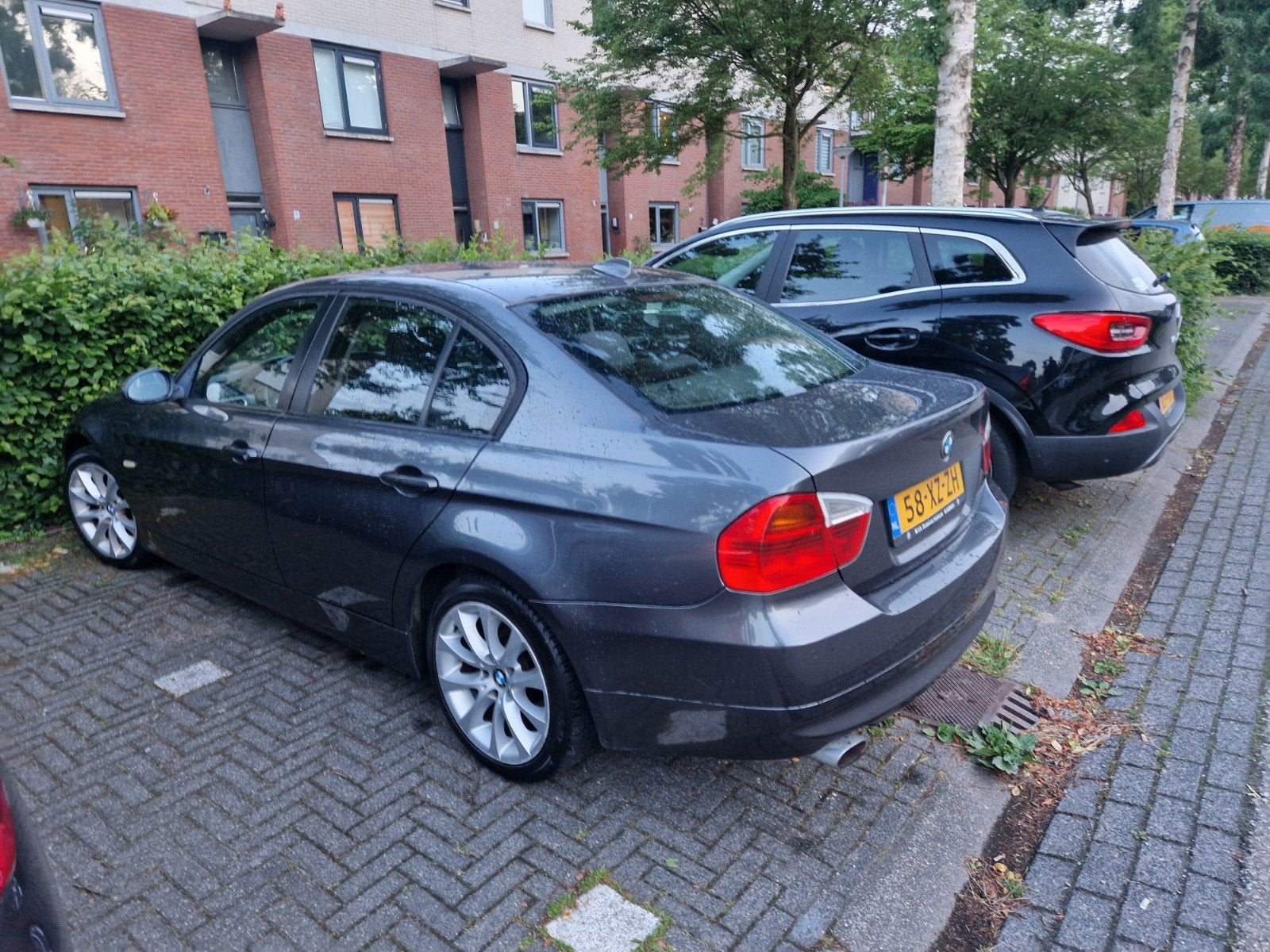 BMW 3-Serie 2.0 I 318 2007 Grijs, Zwart, Origineel Nederlands, Handgeschakeld, 1335 kg