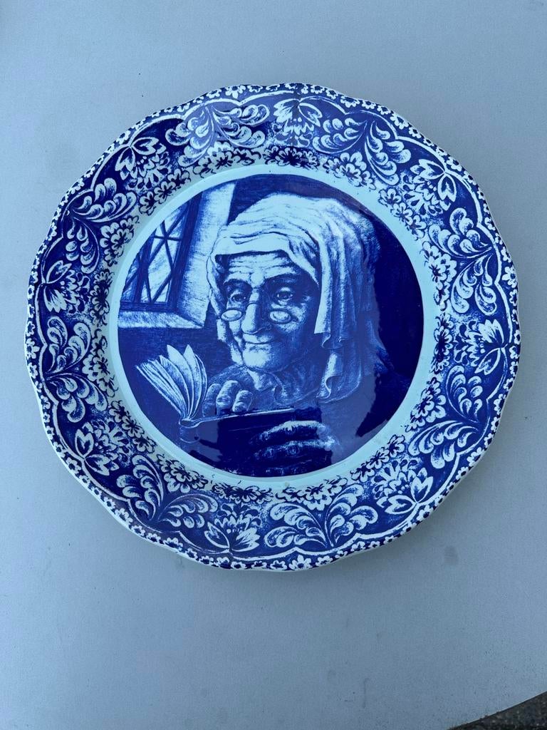 Antiek Delfts Blauw Wandbord - Lezende Vrouw, Ophalen