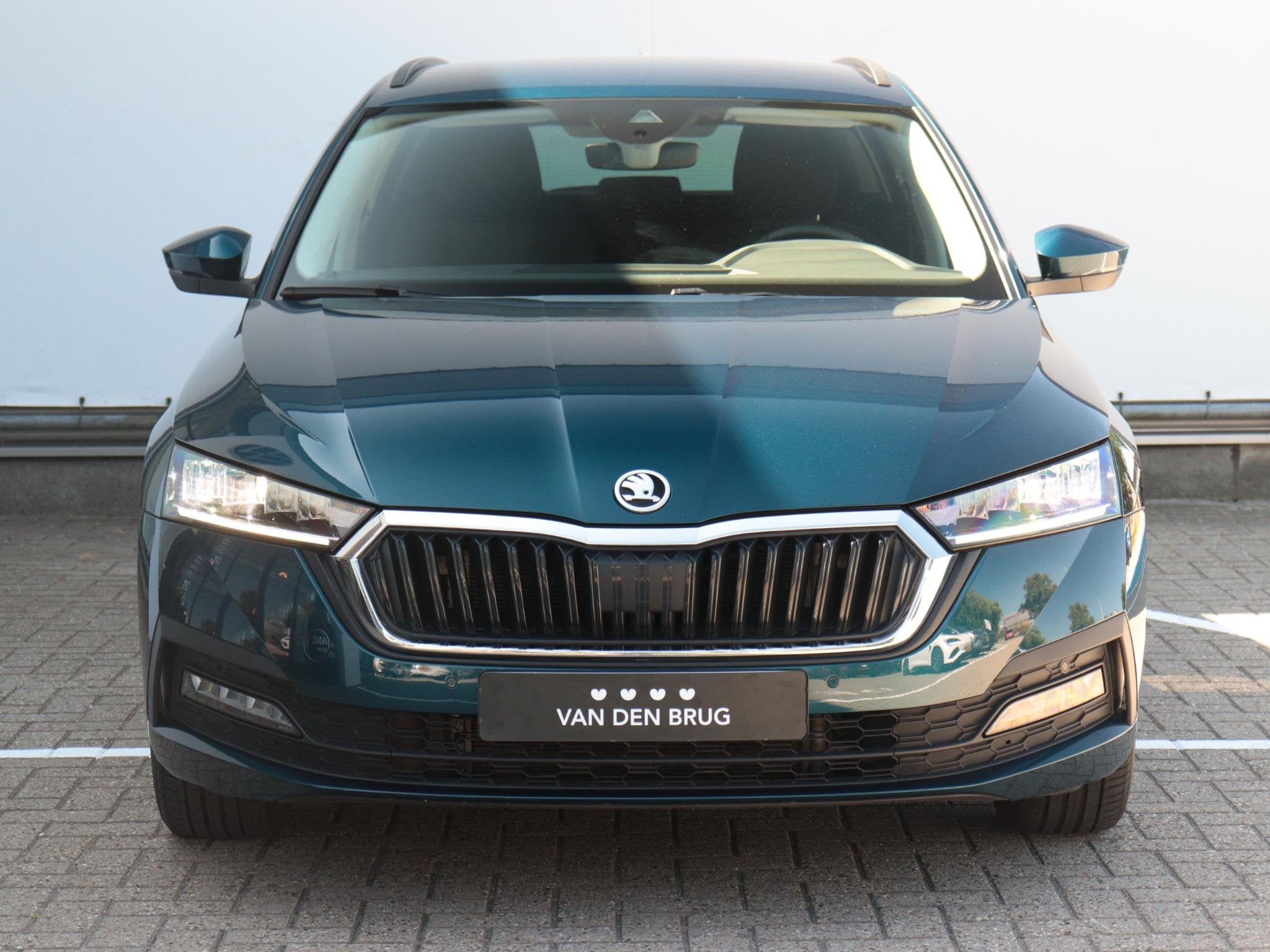 Skoda Octavia Combi 1.4 TSI iV PHEV Business Edition | Wegkl, Auto's, Stof, Euro 6, 4 cilinders, 150 pk