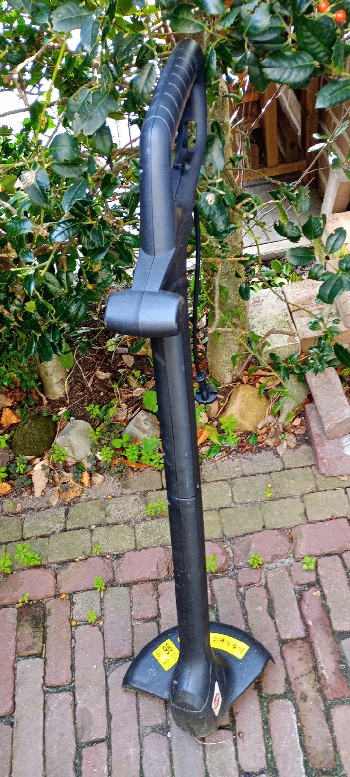 Elektrische grastrimmer - Zo goed als nieuw, Ophalen, Onbekend, Zo goed als nieuw, 30 tot 50 cm