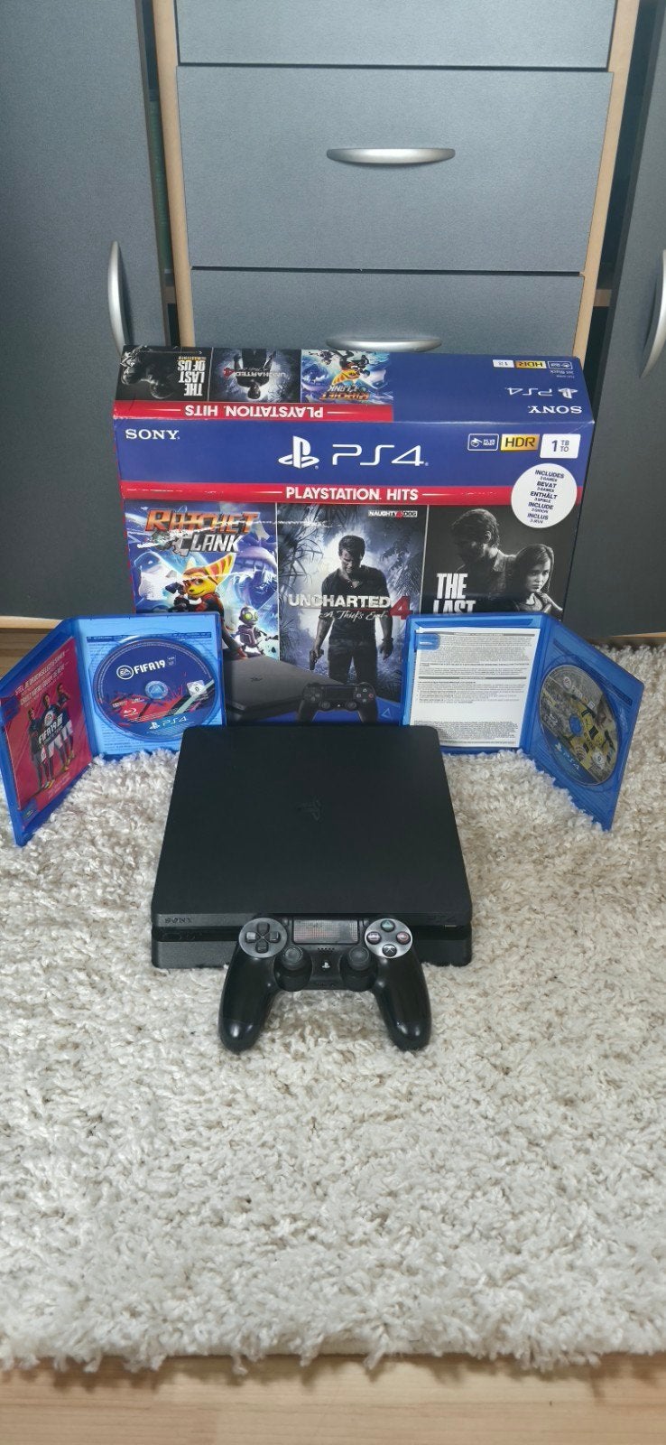 PS4 Slim 1TB +Fifa 17,19, Met games, Ophalen of Verzenden, Zo goed als nieuw, 1 TB
