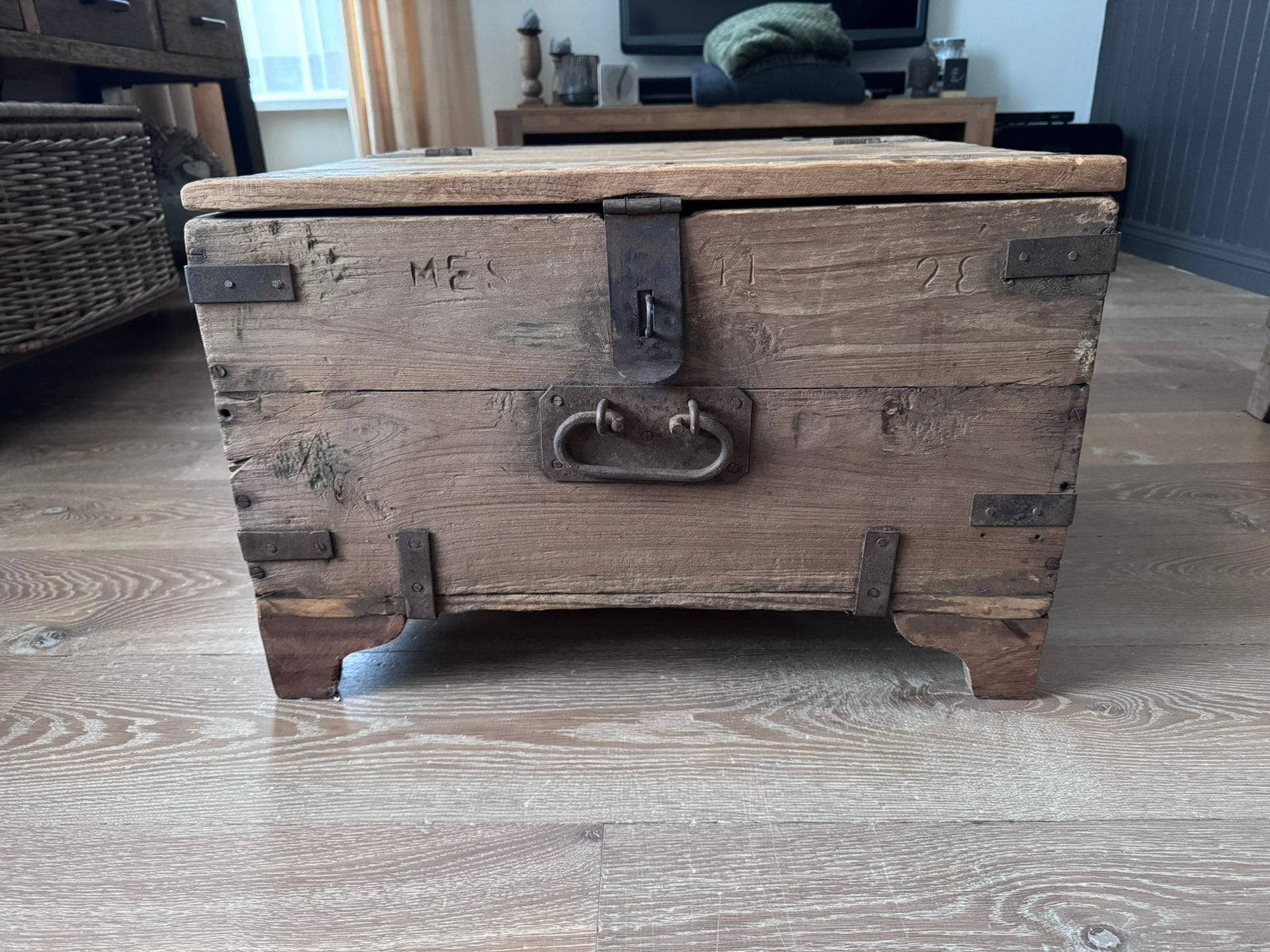 Oud houten (munitie) kist 65x65x43, Huis en Inrichting, Ophalen, Zo goed als nieuw, 50 tot 100 cm, Minder dan 50 cm