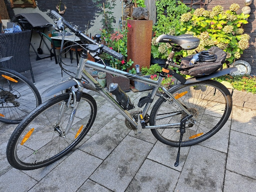 City- mountainbike, Dames- en herenmodel