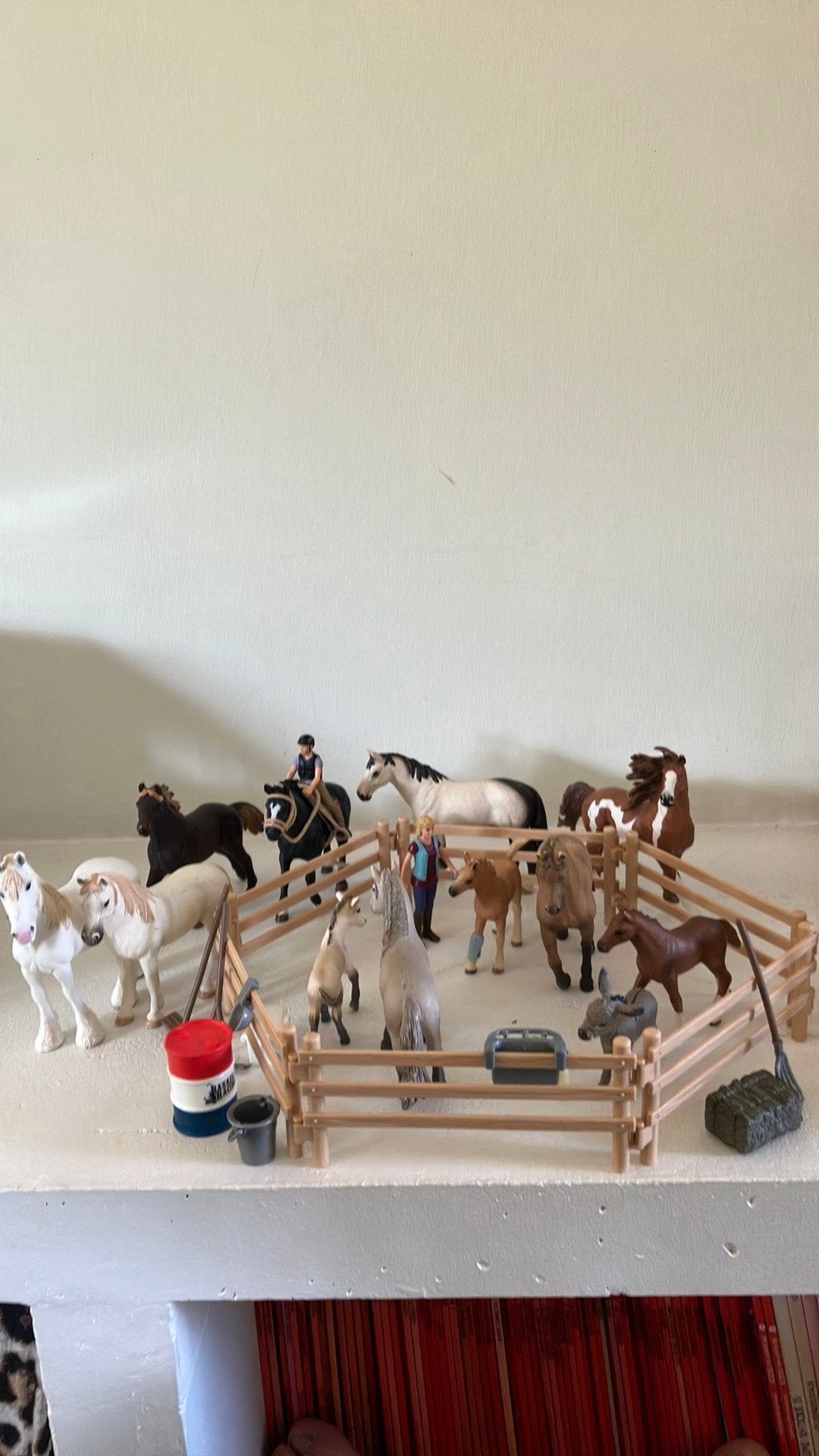 Sleich paarden met weide, ezel, ruiters, Ophalen of Verzenden, Zo goed als nieuw