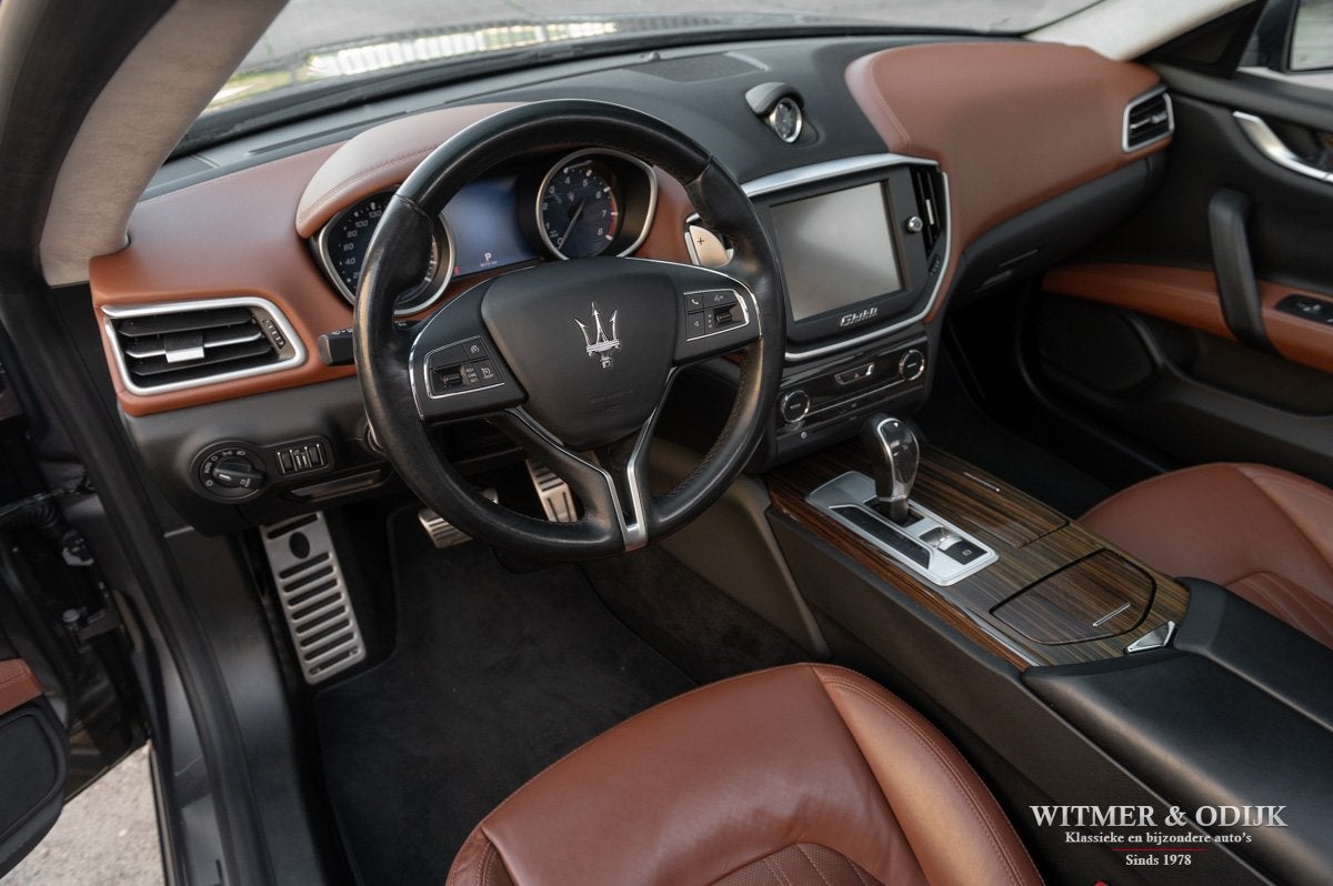 Maserati Ghibli 3.0 S Q4 (bj 2014, automaat), Automaat, Dealer onderhouden, Gebruikt, 1770 kg