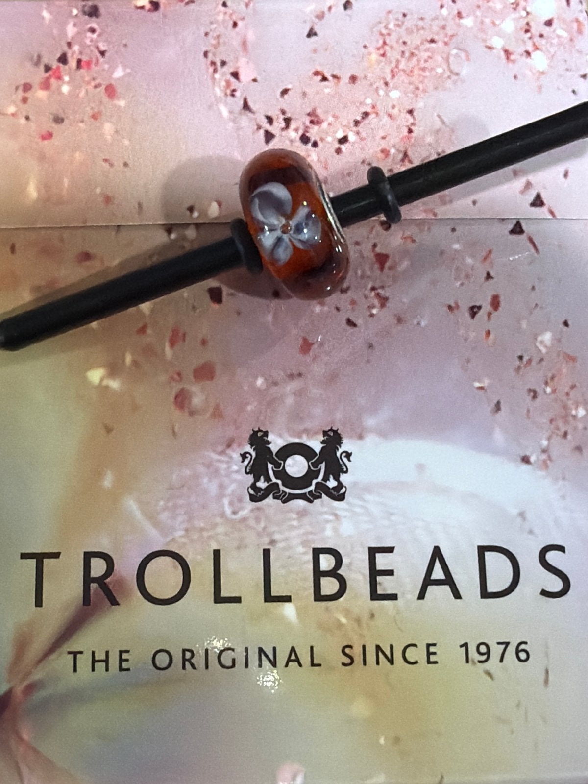 Authentieke Trollbeads Glas 61149 Beige Bloem - RETIRED, Sieraden, Tassen en Uiterlijk, Bedels, Glas of Kristal, Nieuw, Ophalen of Verzenden