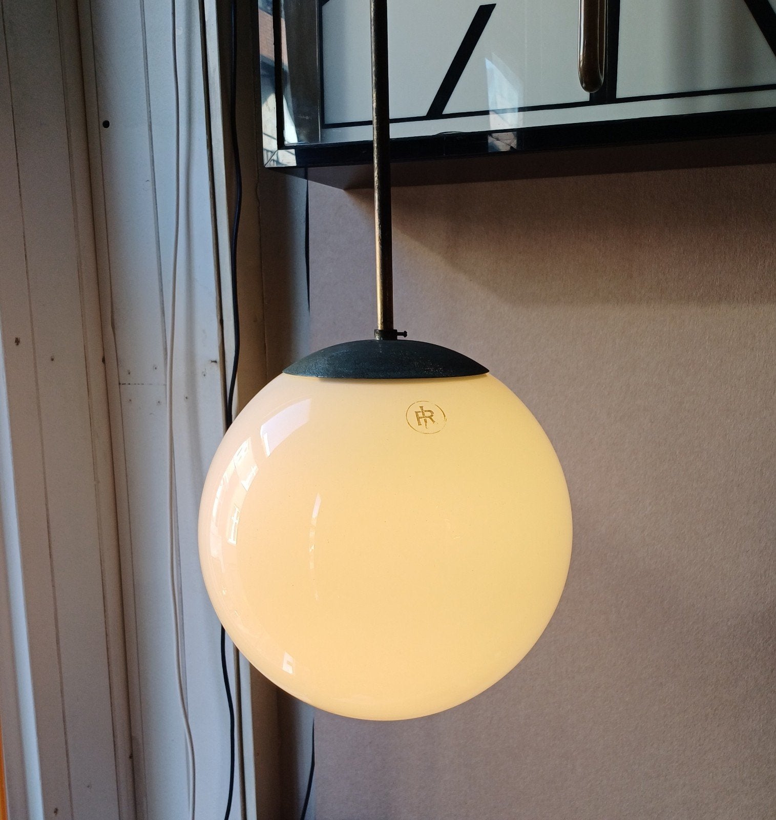 VINTAGE JAREN 50 BOLLAMP INDUSTRIA ROTTERDAM L125, Ophalen, Zo goed als nieuw, Glas, Vintage Industrieel