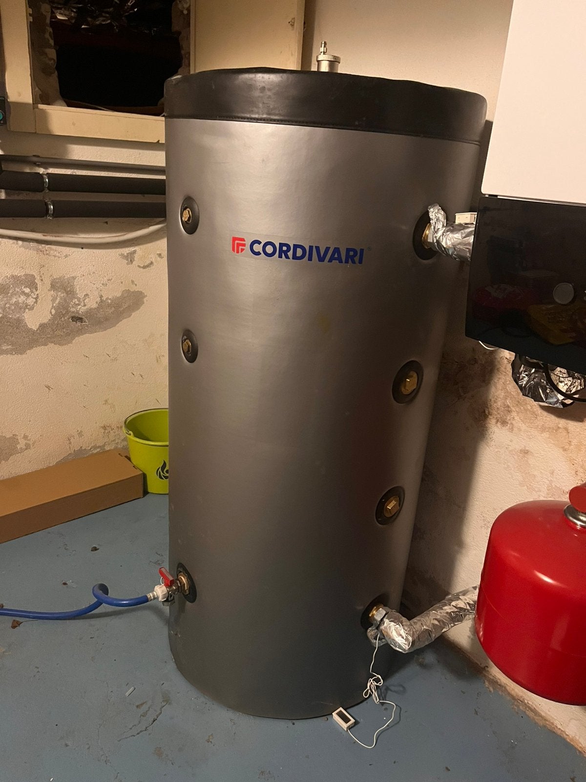 CORDIVARI 300L BUFFERVAT STAAND VOOR CV OF WARMTEPOMP 396103, Ophalen, 100 liter of meer, Boiler, Minder dan 3 jaar oud