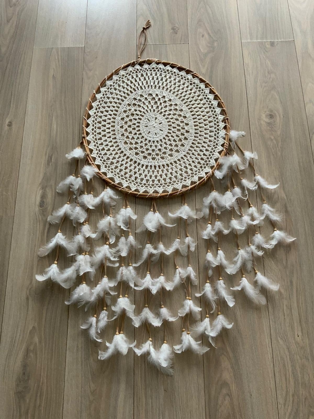 Dromenvanger met veren, Huis en Inrichting, Woonaccessoires | Overige, Ophalen, Boho, Zo goed als nieuw, Wit