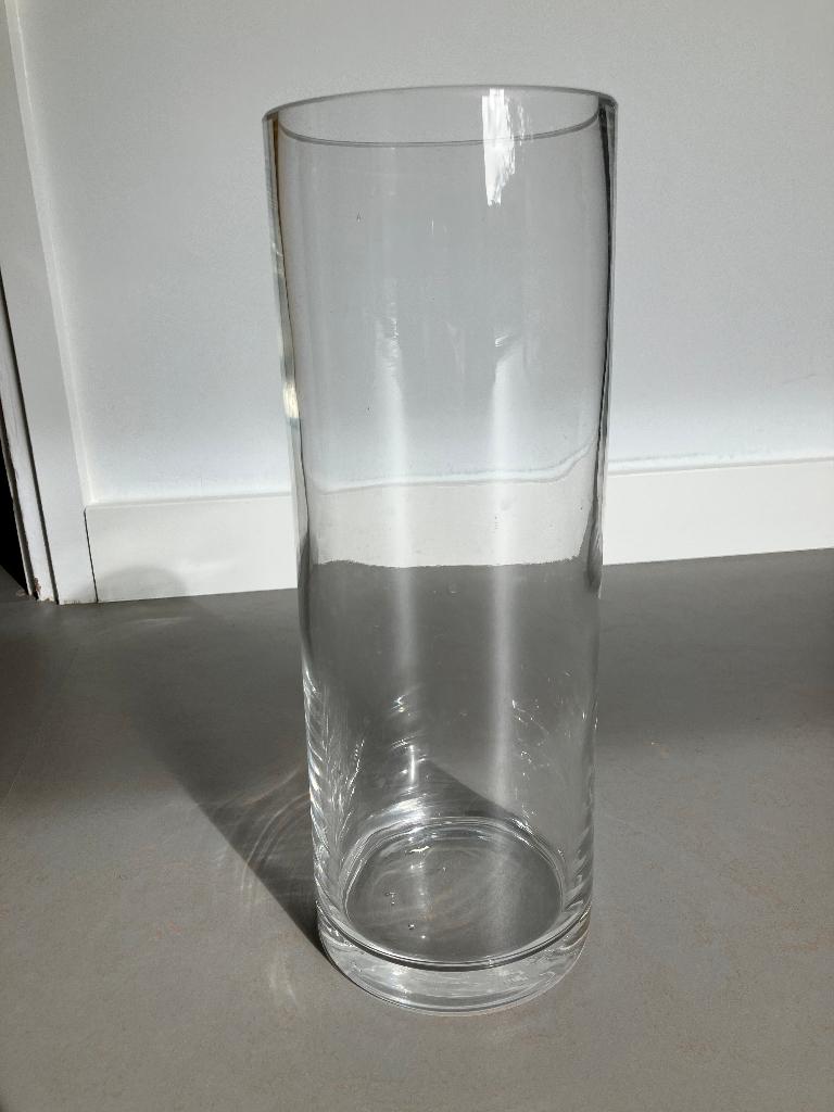 Hoge glazen (rozen)vaas, Ophalen of Verzenden, Zo goed als nieuw, Overige kleuren, Glas
