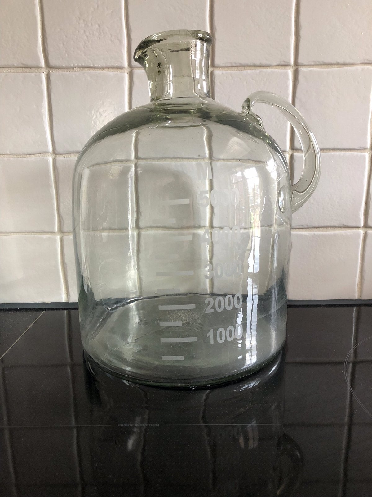 Vt wonen woonaccessoires, glazen vaas/ fles. Koopje €10, Ophalen, Zo goed als nieuw, Overige kleuren, Glas