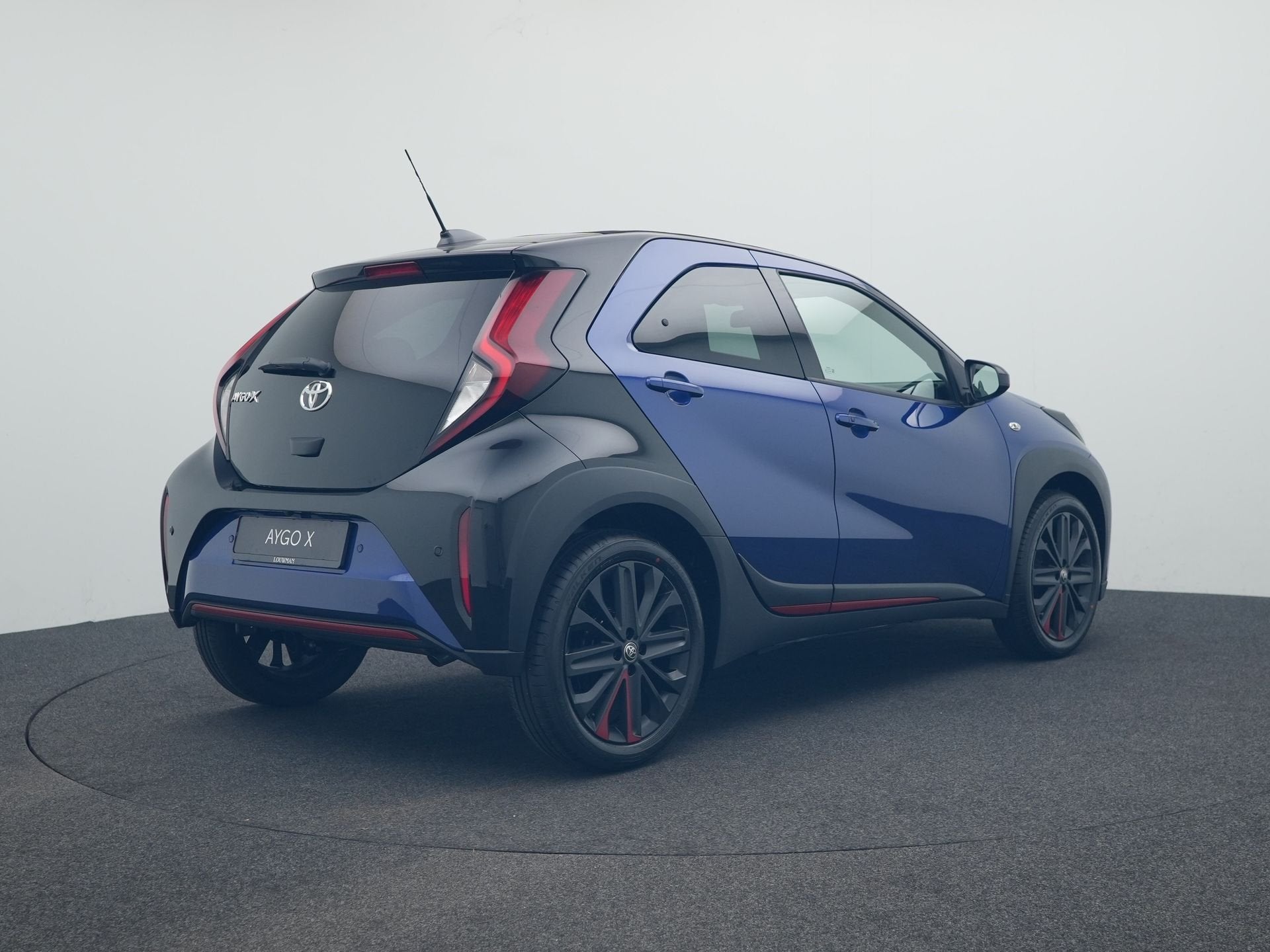 Toyota Aygo X 1.0 VVT-i MT Premium *DEMO* | Design pack | Ca, Auto's, Toyota, Voorwielaandrijving, 12 maanden, Leder en Stof, Origineel Nederlands
