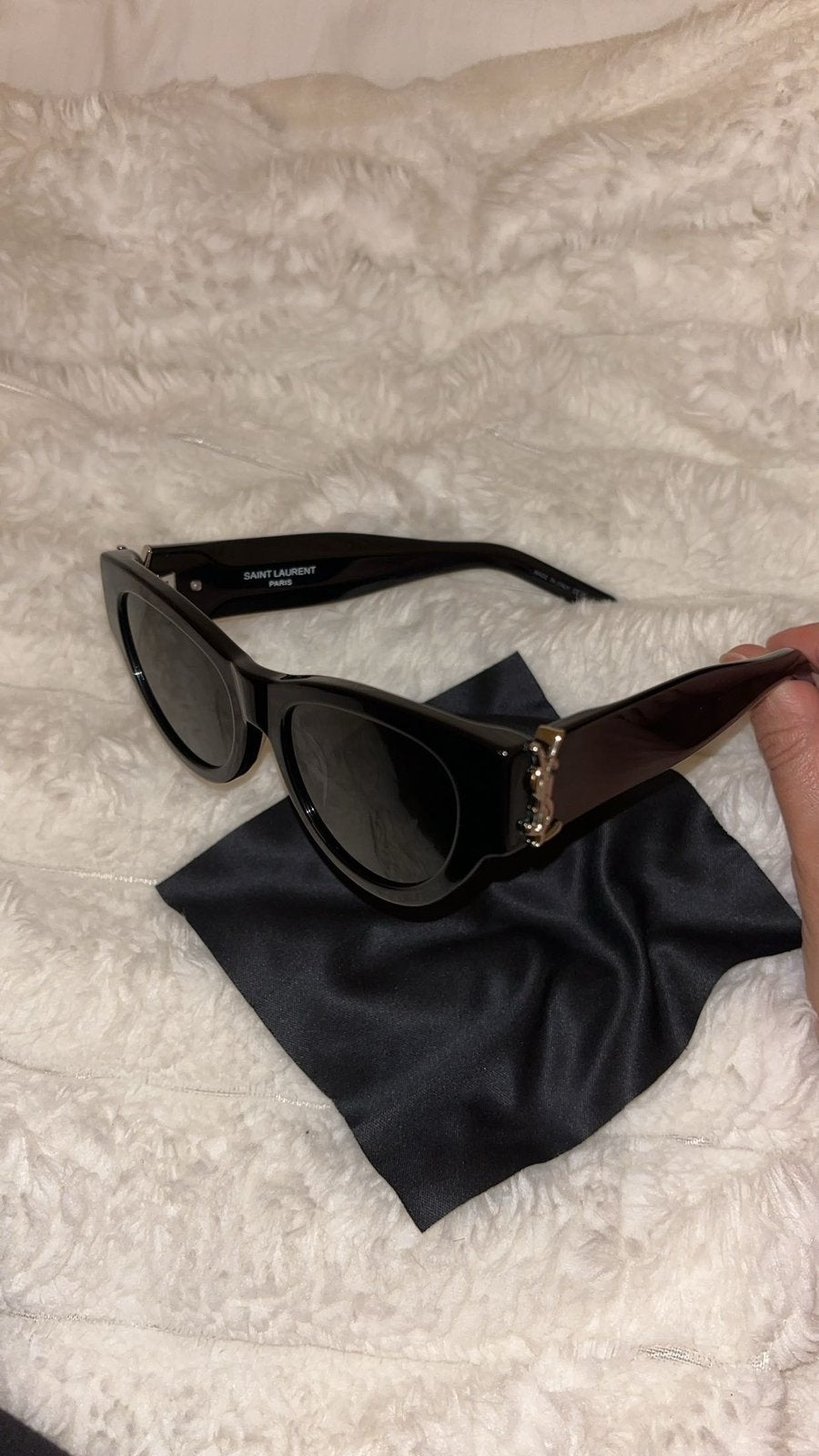 Yves saint laurent zonnebril, Sieraden, Tassen en Uiterlijk, Zonnebrillen en Brillen | Dames, Ophalen of Verzenden, Zo goed als nieuw